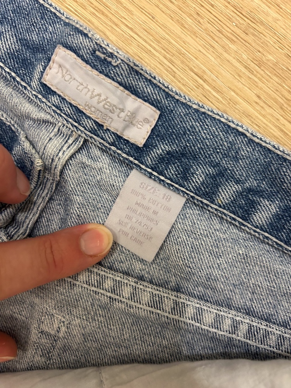 Patterned Jean Shorts - Picture 3 of 3